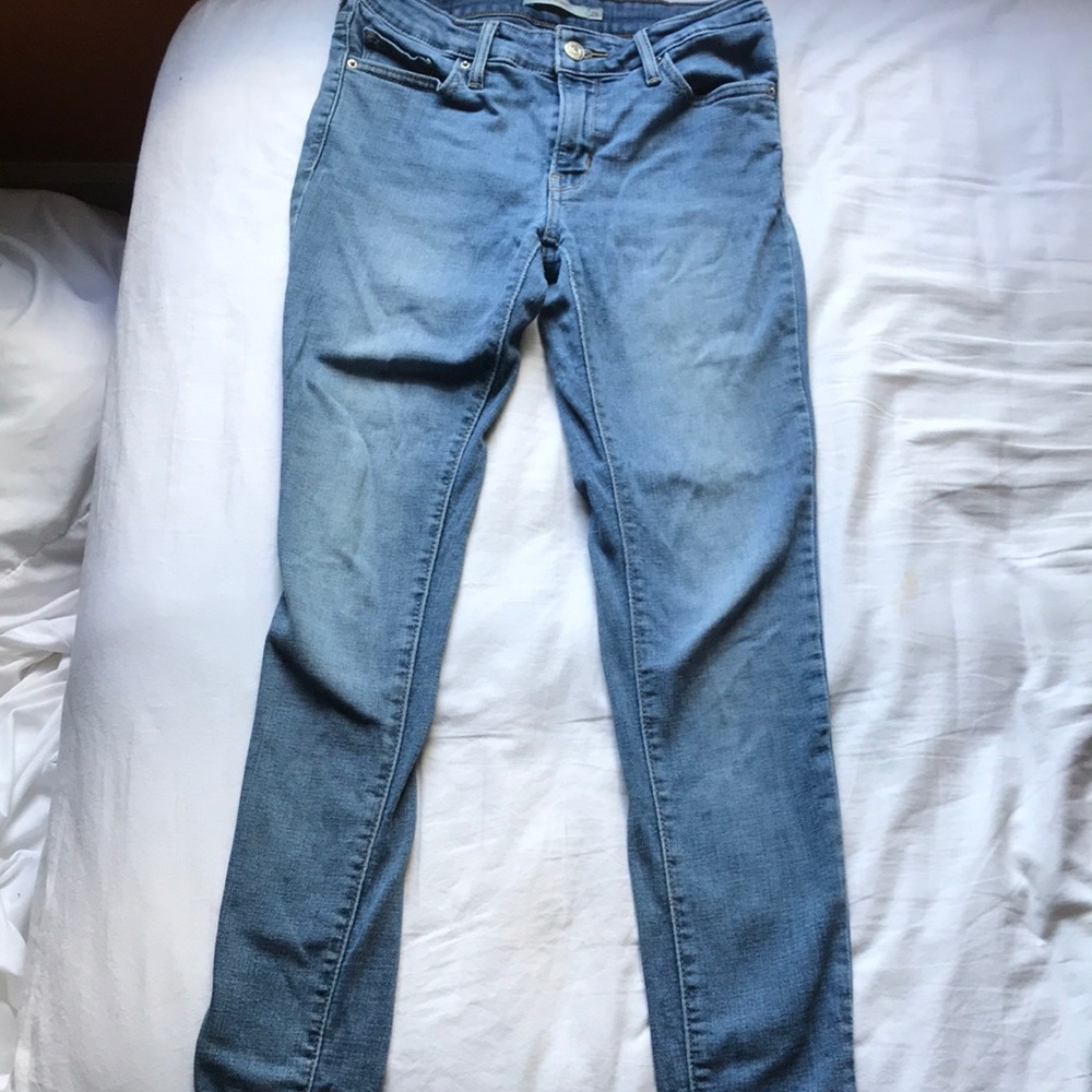 Levi’s 711 Jeans